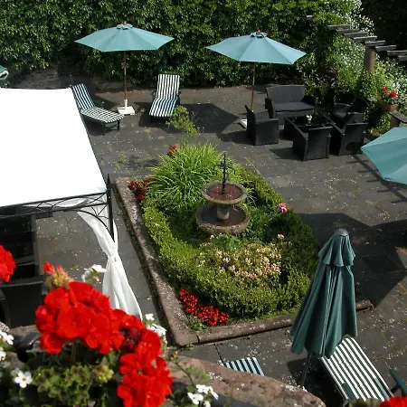 Burghaus & Kronenburg Dahlem (Euskirchen)