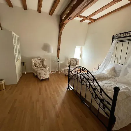 Burghaus & Kronenburg Hotel