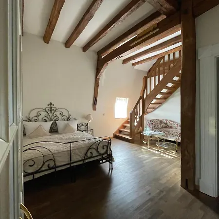 Burghaus & Kronenburg 3* Dahlem (Euskirchen)