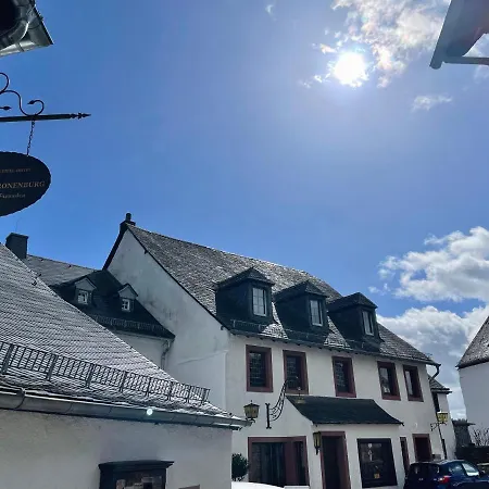 Hotel Burghaus & Kronenburg 3*