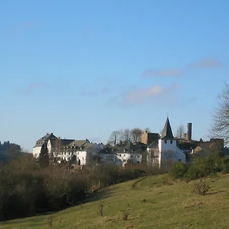 Burghaus & Kronenburg Hotel