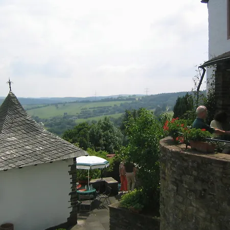 Burghaus & Kronenburg Dahlem (Euskirchen)