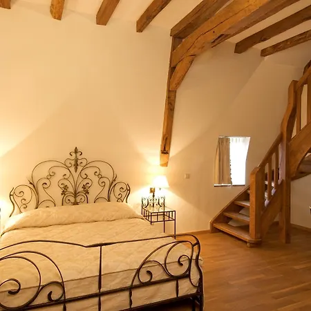 Burghaus & Kronenburg 3*