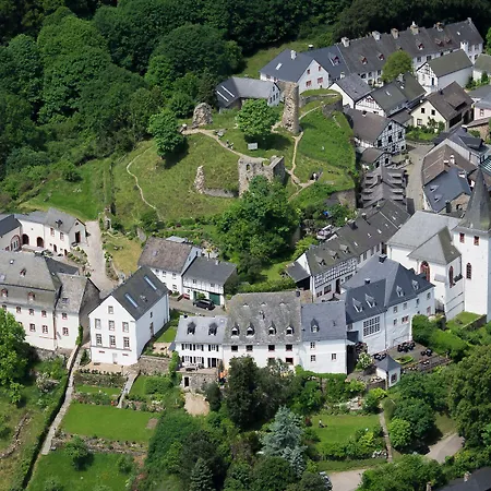 Hotel Burghaus & Kronenburg Dahlem (Euskirchen)
