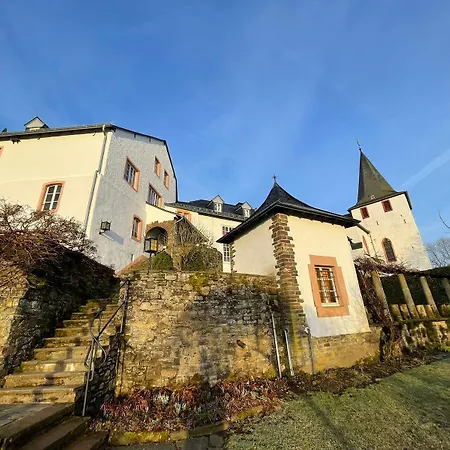 Hotel Burghaus & Kronenburg