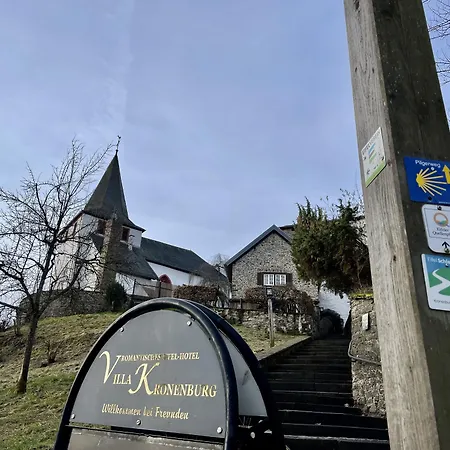 Burghaus & Kronenburg ホテル クローネンブルク