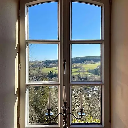 Hotel Burghaus & Kronenburg 3*
