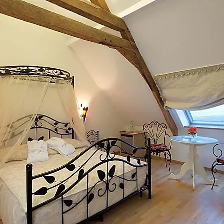 Hotel Burghaus & Kronenburg Dahlem (Euskirchen)