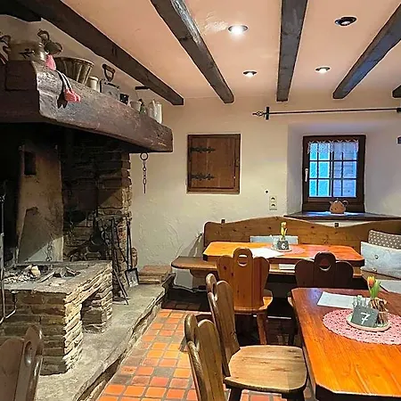 Ξενοδοχείο Burghaus & Kronenburg Dahlem (Euskirchen)