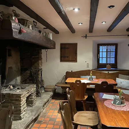 Burghaus & Kronenburg 3*