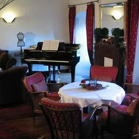 Burghaus & Kronenburg 3* Dahlem (Euskirchen)