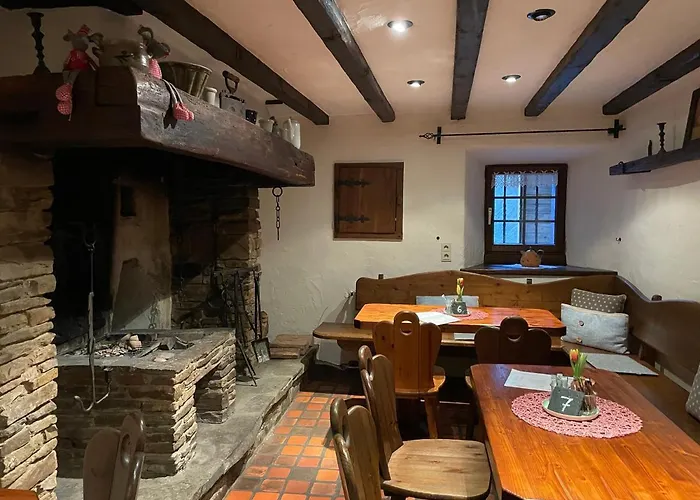 Burghaus & Kronenburg Hotel Dahlem (Euskirchen)