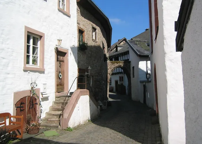 Burghaus & Kronenburg Dahlem