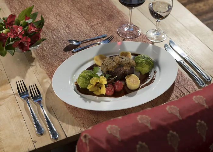 Burghaus & Kronenburg Hotel Dahlem (Euskirchen)