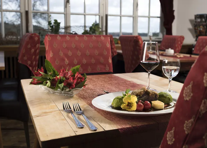 Burghaus & Kronenburg Szálloda 3*