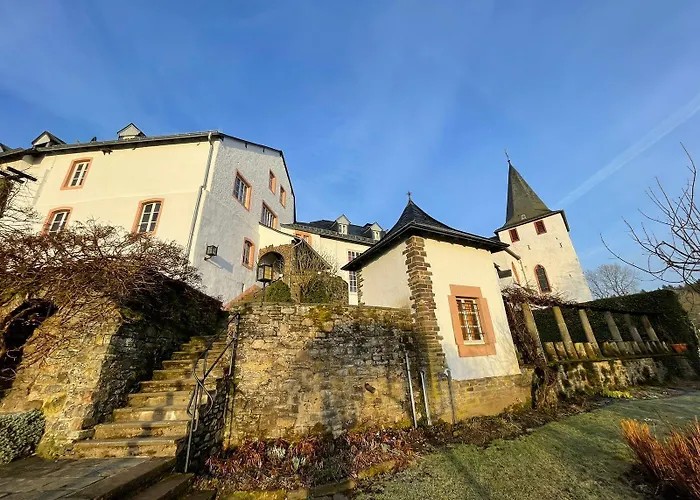 Hotel Burghaus & Kronenburg