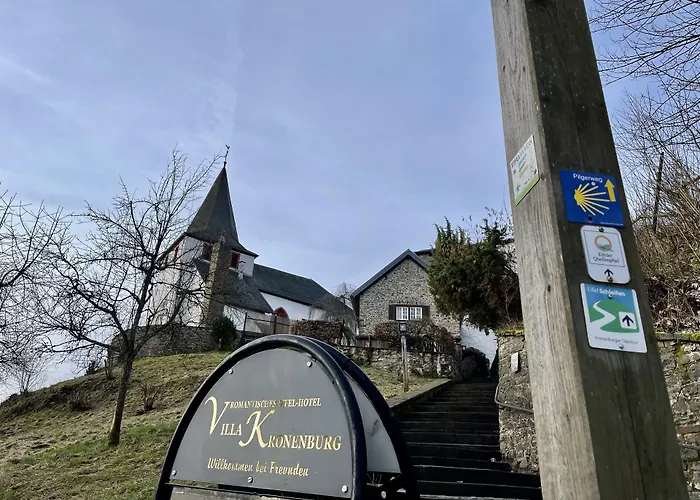 Burghaus & Kronenburg Szálloda Dahlem