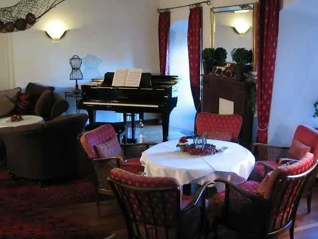 Burghaus & Kronenburg 3* Dahlem (Euskirchen)